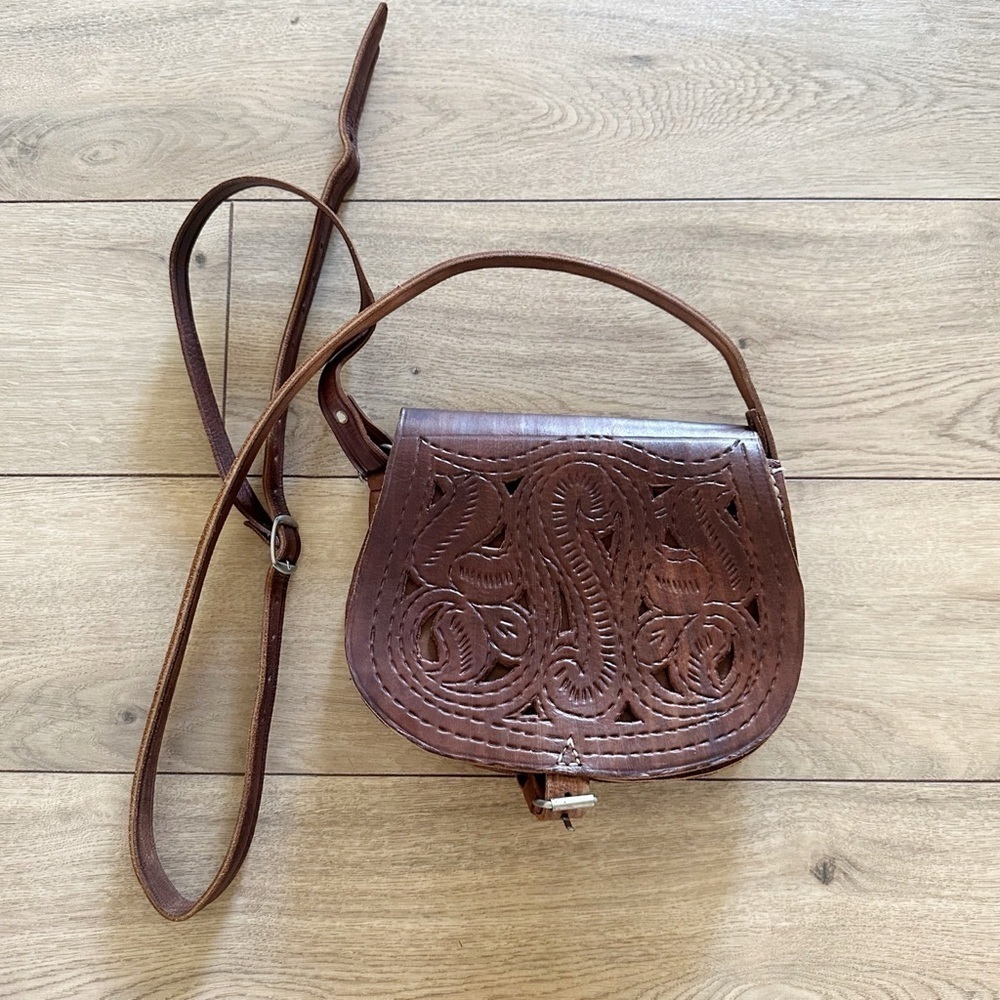 Vintage tooled leather western style crossbody purse